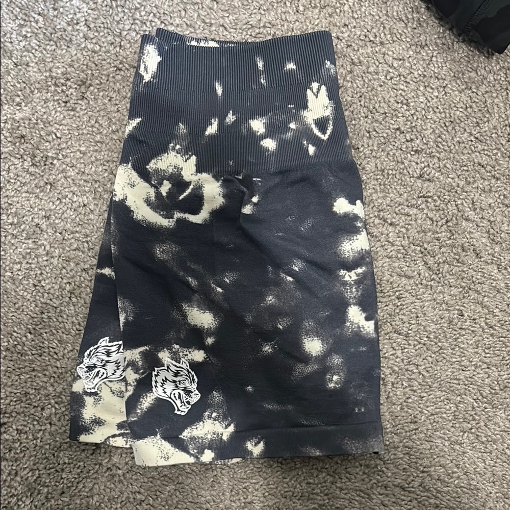 Darc Sport- Wolves Forever- Everson Seamless Sierra Shorts- Storm Grey